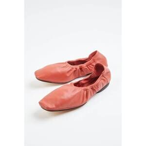 NEW MARI GIUDICELLI travel ballerina in coral